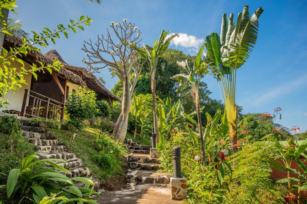Sakatia Lodge Ampasimena Екстер'єр фото