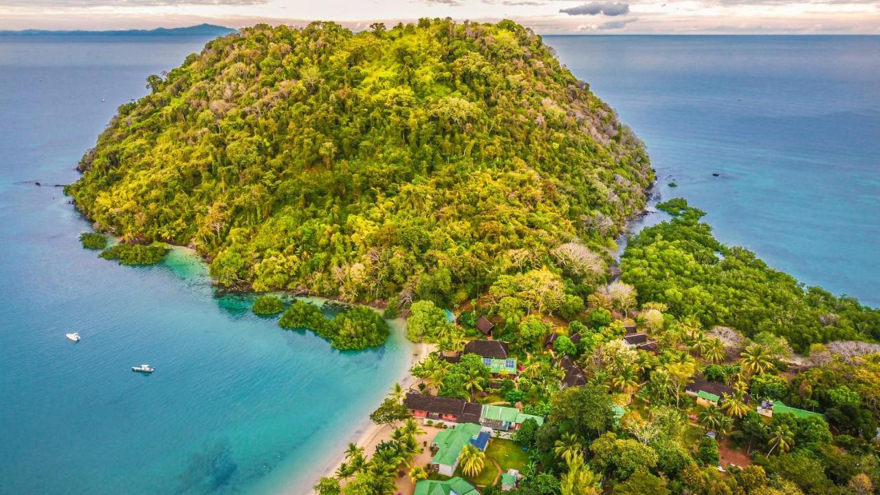 Sakatia Lodge Ampasimena Екстер'єр фото