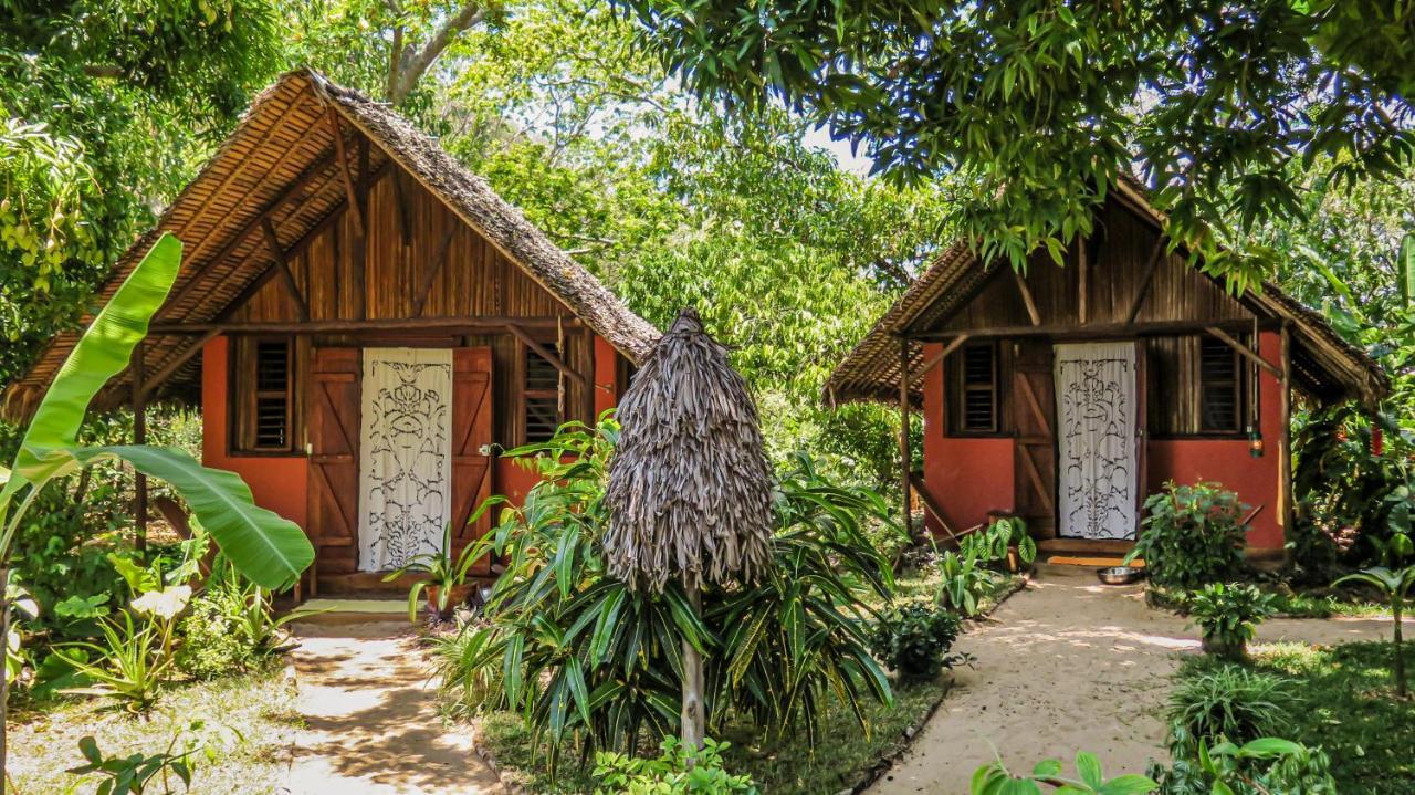 Sakatia Lodge Ampasimena Екстер'єр фото