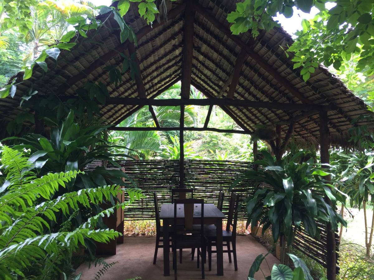 Sakatia Lodge Ampasimena Екстер'єр фото
