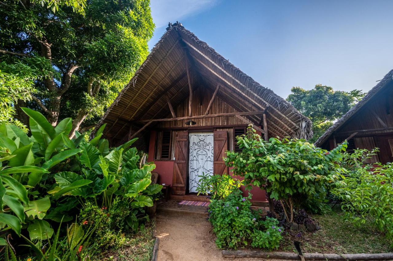 Sakatia Lodge Ampasimena Екстер'єр фото